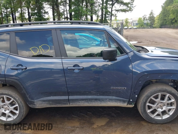 2022 Jeep Renegade Latitude with VIN ZACNJDB13NPN96980, listed as a IAAI auction lot 42526861 with 46,416 mi miles and . Bid and sale history available at DreamBid. Image 13.