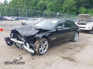 2015 BMW 7 Series 740i с VIN WBAYA6C54FGK16411, выставлен на аукционе IAAI как лот 42332689 с пробегом 59 153 миль миль и . История ставок и продаж доступна на DreamBid. Изображение 17.
