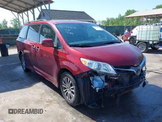 2020 Toyota Sienna XLE Auto Access Seat with VIN 5TDYZ3DCXLS031692, listed as a IAAI auction lot 42138270 with 71,971 mi miles and . Bid and sale history available at DreamBid. Image 1.