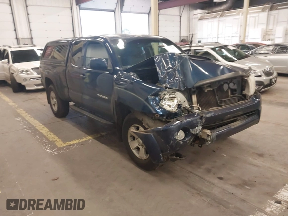 2006 Toyota Tacoma with VIN 5TEUU42N06Z265256, listed as a IAAI auction lot 41371660 with 153,557 mi miles. Bid and sale history available at carsss.com. Image 1.