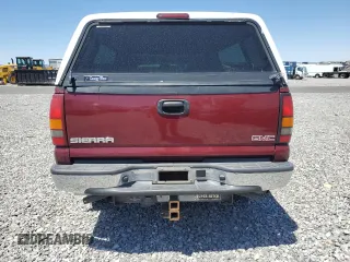 2004 GMC Sierra 2500HD z VIN 1GTHK23154F118397, wystawiony jako Copart lot #57627955 z przebiegiem 208 949 mil mil oraz Szkoda całkowita • Salvage title. Historia ofert i sprzedaży dostępna na DreamBid. Obrazek 6.