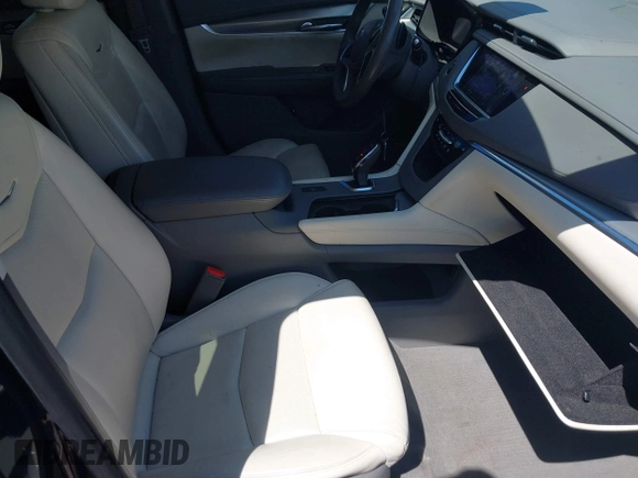 2017 Cadillac XT5 Luxury FWD with VIN 1GYKNBRS4HZ202853, listed as a IAAI auction lot 41977256 with 82,966 mi miles. Bid and sale history available at carsss.com. Image 5.