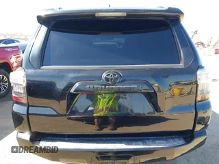 2020 Toyota 4Runner SR5 with VIN JTEBU5JRXL5749494, listed as a IAAI auction lot 42282783 with 88,724 mi miles and . Bid and sale history available at DreamBid. Image 17.