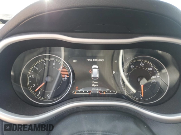 2016 Jeep Cherokee Trailhawk with VIN 1C4PJMBS5GW179046, listed as a Copart auction lot 61677425 with 88,694 mi miles and Salvage title. Bid and sale history available at DreamBid. Image 9.