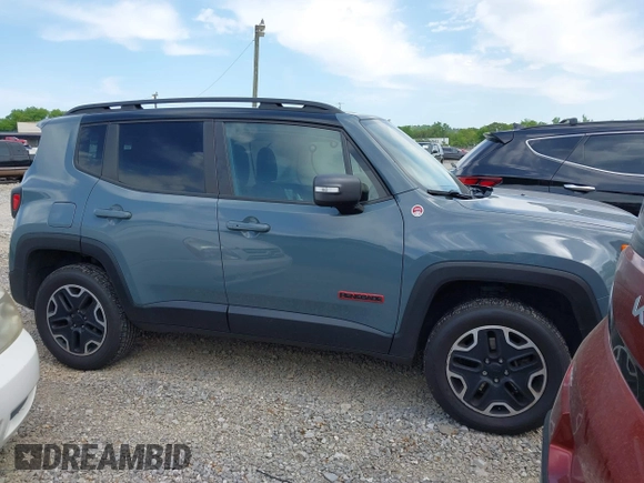 2016 Jeep Renegade Trailhawk with VIN ZACCJBCT8GPC52062, listed as a IAAI auction lot 42040795 with 139,805 mi miles and . Bid and sale history available at carsss.com. Image 13.