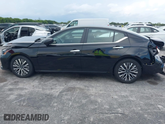 2024 Nissan Altima SV z VIN 1N4BL4DV6RN306672, wystawiony jako IAAI lot #42346382 z przebiegiem 36 491 mil mil oraz . Historia ofert i sprzedaży dostępna na DreamBid. Obrazek 14.