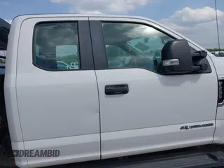 2018 Ford F-250 z VIN 1FD7X2BT6JEC67611, wystawiony jako IAAI lot #42426062 z przebiegiem Nie podano mil oraz . Historia ofert i sprzedaży dostępna na DreamBid. Obrazek 13.