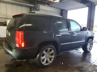 2013 Cadillac Escalade Platinum Edition with VIN 1GYS4DEF3DR360344, listed as a Copart auction lot 83553704 with 123,283 mi miles and Salvage Title. Bid and sale history available at carsss.com. Image 3.