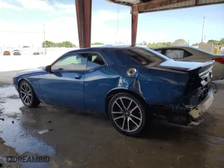 2023 Dodge Challenger R/T with VIN 2C3CDZBT1PH596954, listed as a Copart auction lot 46800625 with 7,824 mi miles and Salvage Title. Bid and sale history available at carsss.com. Image 2.