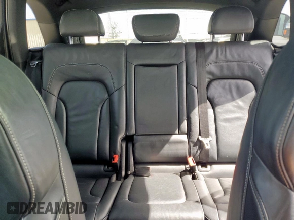 2016 Audi SQ5 Premium Plus with VIN WA1CCAFP0GA015076, listed as a Copart auction lot 57091295 with 136,573 mi miles and Salvage title. Bid and sale history available at DreamBid. Image 10.