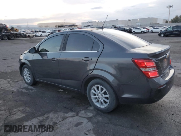2017 Chevrolet Sonic LT z VIN 1G1JD5SG3H4123658, wystawiony jako Copart lot #89312635 z przebiegiem 121 061 mil mil oraz Szkoda całkowita • Salvage title. Historia ofert i sprzedaży dostępna na DreamBid. Obrazek 2.