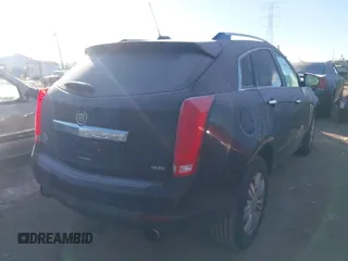 2016 Cadillac SRX Luxury Collection z VIN 3GYFNBE38GS585949, wystawiony jako IAAI lot #41413583 z przebiegiem 98 201 mil mil oraz . Historia ofert i sprzedaży dostępna na DreamBid. Obrazek 4.