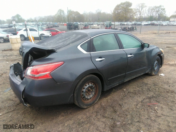 2013 Nissan Altima 2.5 SL with VIN 1N4AL3AP8DN576961, listed as a IAAI auction lot 41909464 with 131,747 mi miles. Bid and sale history available at carsss.com. Image 4.