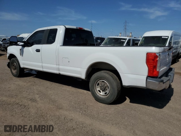 2017 Ford F-250 XLT with VIN 1FT7X2A63HEB53396, listed as a Copart auction lot 60445955 with 221,465 mi miles and Salvage title. Bid and sale history available at DreamBid. Image 2.