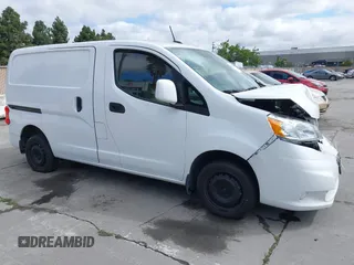 2021 Nissan NV200 SV z VIN 3N6CM0KN3MK706501, wystawiony jako IAAI lot #42262247 z przebiegiem 96 026 mil mil oraz . Historia ofert i sprzedaży dostępna na DreamBid. Obrazek 1.