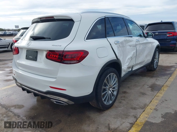 2022 Mercedes-Benz GLC with VIN W1N0G8EB6NG078133, listed as a IAAI auction lot 41448660 with 31,695 mi miles. Bid and sale history available at carsss.com. Image 4.
