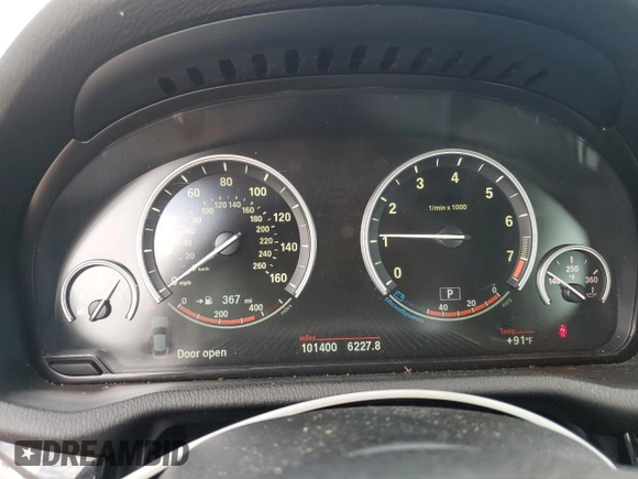 2015 BMW X4 xDrive28i with VIN 5UXXW3C57F0M87615, listed as a Copart auction lot 45138994 with 101,400 mi miles. Bid and sale history available at carsss.com. Image 9.