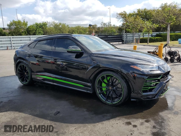 2021 Lamborghini Urus z VIN ZPBUA1ZL5MLA11073, wystawiony jako Copart lot #54892515 z przebiegiem 28 263 mil mil oraz Nie do naprawy • Non repairable. Historia ofert i sprzedaży dostępna na DreamBid. Obrazek 4.