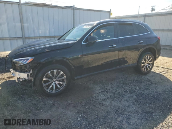 2024 Mercedes-Benz GLC 300 z VIN W1NKM4HB9RF220458, wystawiony jako Copart lot #50275635 z przebiegiem 4 153 mil mil oraz Szkoda całkowita • Salvage title. Historia ofert i sprzedaży dostępna na DreamBid. Obrazek 1.