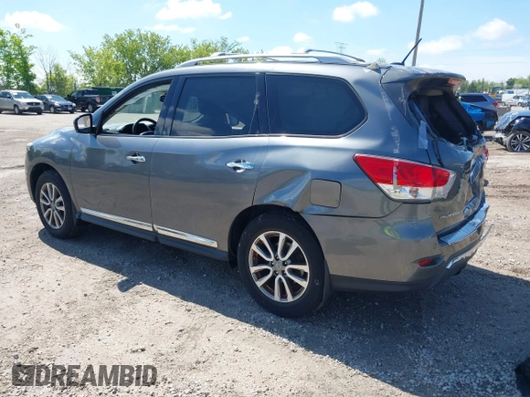 2015 Nissan Pathfinder Platinum with VIN 5N1AR2MM5FC714812, listed as a IAAI auction lot 42373778 with 100,356 mi miles and . Bid and sale history available at DreamBid. Image 3.