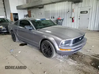 2006 Ford Mustang Standard z VIN 1ZVFT80N465152156, wystawiony jako Copart lot #59462385 z przebiegiem 114 174 mil mil oraz Czysty tytuł • Clean title. Historia ofert i sprzedaży dostępna na DreamBid. Obrazek 13.