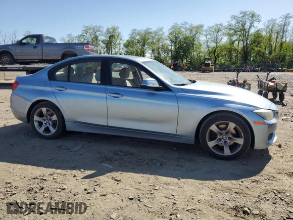 2013 BMW 3 Series 328i xDrive with VIN WBA3B3C55DF530996, listed as a Copart auction lot 54433365 with 130,986 mi miles and Clean Title. Bid and sale history available at DreamBid. Image 4.