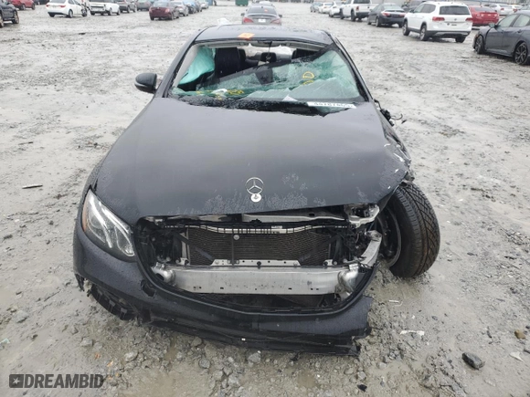 2017 Mercedes-Benz E-Class E 300 Luxury with VIN WDDZF4KB6HA071355, listed as a Copart auction lot 44787465 with NaN miles and Clean Title. Bid and sale history available at carsss.com. Image 5.