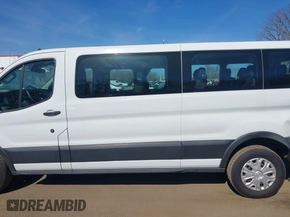 2021 Ford Transit Passenger XL with VIN 1FBAX2Y83MKA49312, listed as a IAAI auction lot 41806818 with 71,286 mi miles. Bid and sale history available at carsss.com. Image 14.