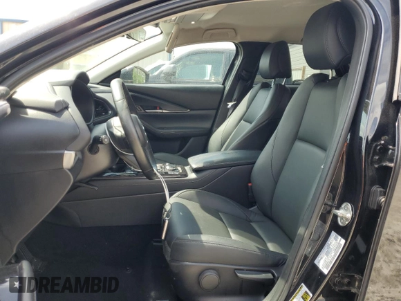 2024 Mazda CX-30 S Select Sport z VIN 3MVDMBBM0RM651770, wystawiony jako Copart lot #55524575 z przebiegiem 41 991 mil mil oraz Czysty tytuł • Clean title. Historia ofert i sprzedaży dostępna na DreamBid. Obrazek 7.