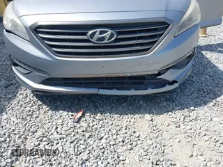 2015 Hyundai Sonata SE with VIN 5NPE24AF8FH118366, listed as a IAAI auction lot 42086388 with 179,499 mi miles and . Bid and sale history available at carsss.com. Image 12.