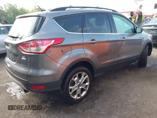 2013 Ford Escape SE с VIN 1FMCU9G99DUA84100, выставлен на аукционе IAAI как лот 42790738 с пробегом 130 641 миль миль и . История ставок и продаж доступна на DreamBid. Изображение 4.