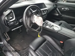 2020 BMW Z4 sDriveM40i with VIN WBAHF9C01LWW56725, listed as a Copart auction lot 85531074 with 0 mi miles and Salvage Title. Bid and sale history available at carsss.com. Image 8.