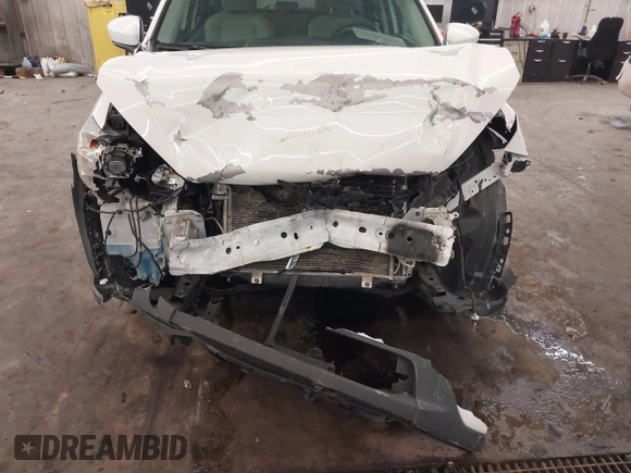 2014 Mazda CX-5 Touring with VIN JM3KE4CY4E0321055, listed as a IAAI auction lot 41613593 with 174,339 mi miles. Bid and sale history available at carsss.com. Image 6.