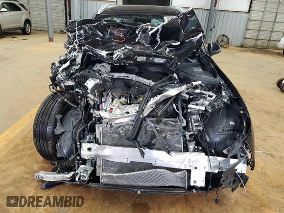 2024 Mercedes-Benz GLC 300 z VIN W1NKM4HB7RF210561, wystawiony jako Copart lot #59871445 z przebiegiem Nie podano mil oraz Szkoda całkowita • Salvage title. Historia ofert i sprzedaży dostępna na DreamBid. Obrazek 5.