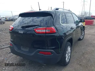 2017 Jeep Cherokee Latitude with VIN 1C4PJLCS5HW642779, listed as a IAAI auction lot 41898992 with 109,145 mi miles and . Bid and sale history available at carsss.com. Image 4.