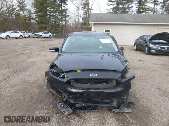 2015 Ford Focus SE with VIN 1FADP3K23FL373639, listed as a IAAI auction lot 41525834 with 62,170 mi miles. Bid and sale history available at carsss.com. Image 13.
