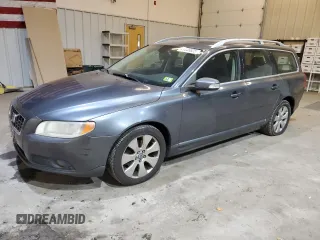 2008 Volvo V70 with VIN YV1BW982381051882, listed as a Copart auction lot 41446635 with 173,637 mi miles and Salvage Title. Bid and sale history available at DreamBid. Image 1.