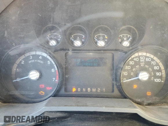 2013 Ford F-350 z VIN 1FDRF3E6XDEA42507, wystawiony jako Copart lot #47822115 z przebiegiem 319 942 mil mil oraz Szkoda całkowita • Salvage title. Historia ofert i sprzedaży dostępna na DreamBid. Obrazek 9.