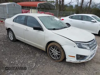 2011 Ford Fusion S with VIN 3FAHP0GA1BR337461, listed as a IAAI auction lot 41715964 with 219,486 mi miles. Bid and sale history available at carsss.com. Image 1.