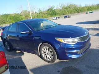 2018 Kia Optima S z VIN 5XXGT4L38JG260519, wystawiony jako IAAI lot #41969051 z przebiegiem 197 359 mil mil oraz . Historia ofert i sprzedaży dostępna na DreamBid. Obrazek 13.