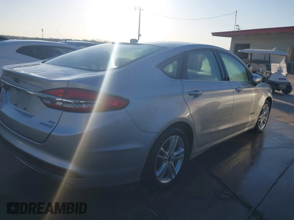 2018 Ford Fusion Hybrid SE with VIN 3FA6P0LU9JR162611, listed as a IAAI auction lot 41760137 with 62,658 mi miles. Bid and sale history available at carsss.com. Image 4.