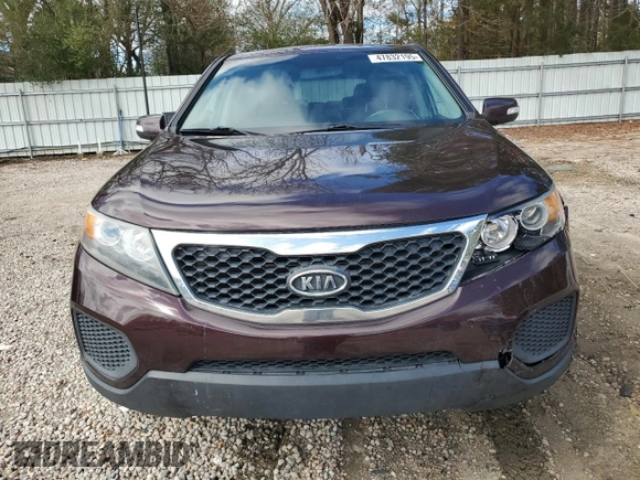 2012 Kia Sorento LX z VIN 5XYKT4A12CG253639, wystawiony jako Copart lot #47832195 z przebiegiem 269 418 mil mil oraz Szkoda całkowita • Salvage title. Historia ofert i sprzedaży dostępna na DreamBid. Obrazek 5.
