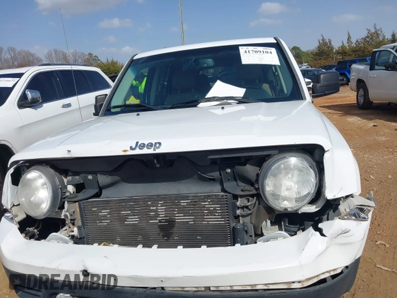 2014 Jeep Patriot High Altitude with VIN 1C4NJPFA6ED663066, listed as a IAAI auction lot 41709104 with 115,988 mi miles and . Bid and sale history available at carsss.com. Image 13.