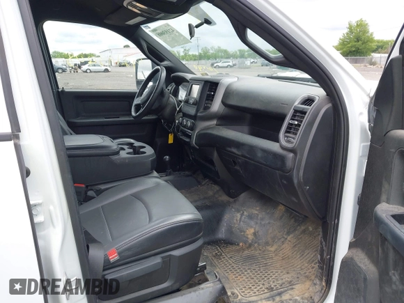 2024 Ram 2500 Tradesman with VIN 3C6UR5HJXRG161540, listed as a IAAI auction lot 42193008 with 17,558 mi miles and . Bid and sale history available at DreamBid. Image 5.
