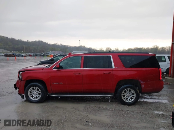 2015 GMC Yukon XL SLT with VIN 1GKS2HKC6FR501993, listed as a IAAI auction lot 41902491 with 205,669 mi miles. Bid and sale history available at carsss.com. Image 14.