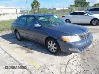 2000 Toyota Avalon XL with VIN 4T1BF28B6YU058767, listed as a IAAI auction lot 42471613 with 293,539 mi miles and . Bid and sale history available at DreamBid. Image 1.