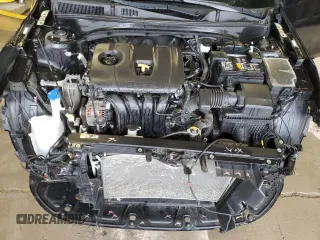 2021 Kia Forte LXS with VIN 3KPF24AD6ME391617, listed as a Copart auction lot 61461165 with 61,272 mi miles and Salvage title. Bid and sale history available at DreamBid. Image 11.