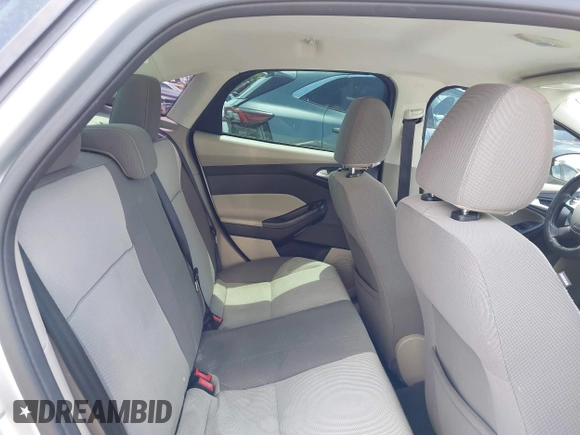 2014 Ford Focus SE with VIN 1FADP3F22EL185266, listed as a IAAI auction lot 42168142 with 177,283 mi miles and . Bid and sale history available at carsss.com. Image 8.