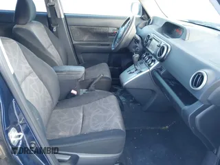 2015 Scion xB with VIN JTLZE4FE8FJ074308, listed as a IAAI auction lot 41529735 with 78,990 mi miles. Bid and sale history available at carsss.com. Image 5.