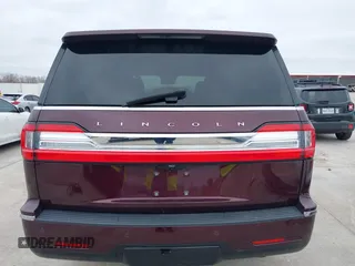 2021 Lincoln Navigator Reserve z VIN 5LMJJ2LT2MEL17430, wystawiony jako IAAI lot #41623672 z przebiegiem 21 706 mil mil oraz . Historia ofert i sprzedaży dostępna na DreamBid. Obrazek 16.